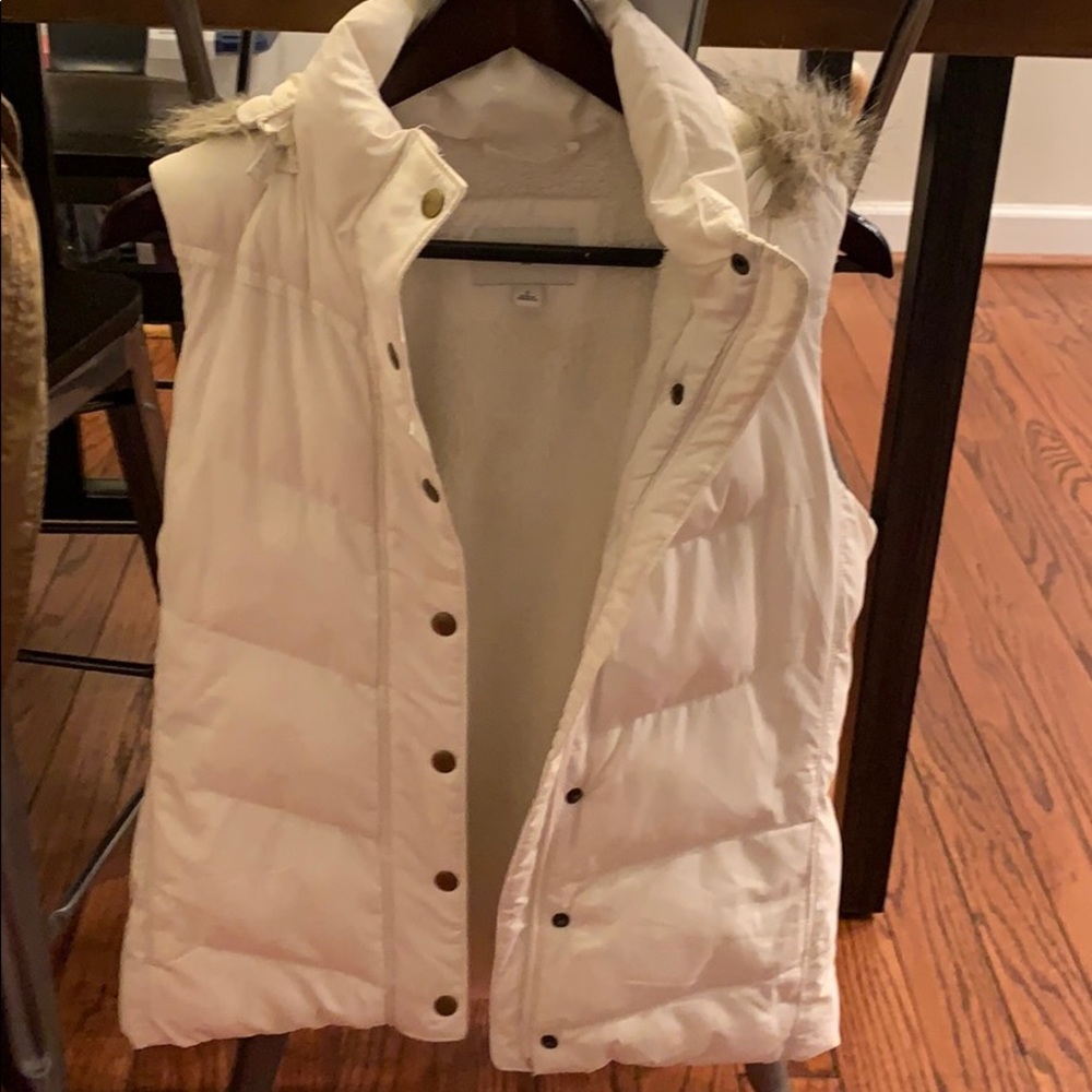 Banana republic puff vest